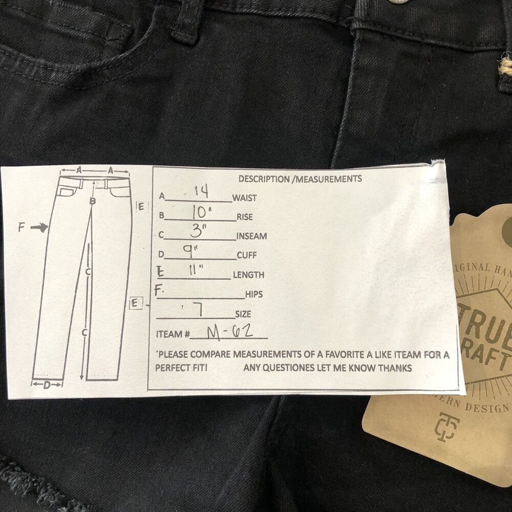NWT True Craft  Juniors 7 Short Black Midrise Cuff Super Soft Stretch Inseam 3” - Picture 4 of 11